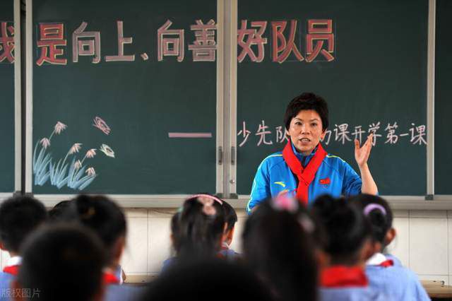 目前拜仁方面还没有与塔进行过接触，而塔的合同中存在违约金条款。
